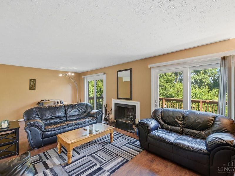 26 Twin Lakes Drive, Fairfield, OH 45014 Photo 4
