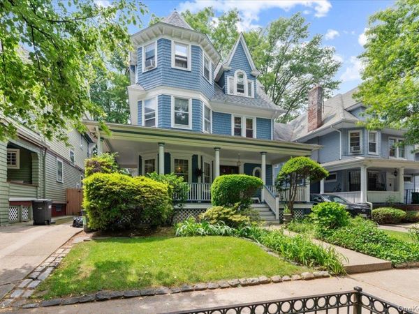 644 E 24th Street, Brooklyn, NY 11210