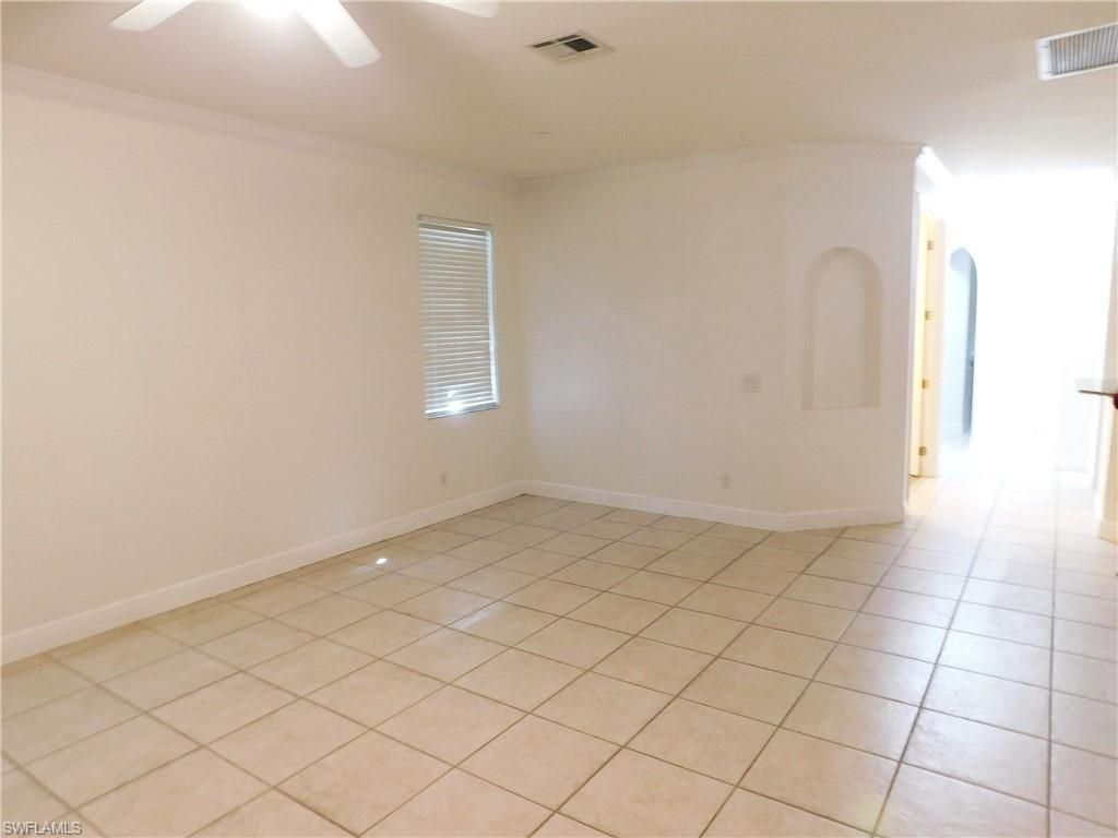 619 SE 7th St , Cape Coral, FL 33990 Photo