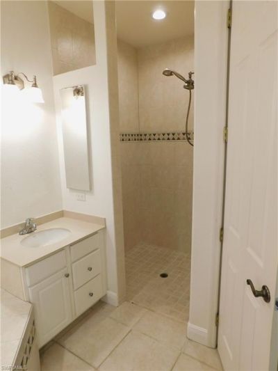 619 SE 7th St , Cape Coral, FL 33990 Photo