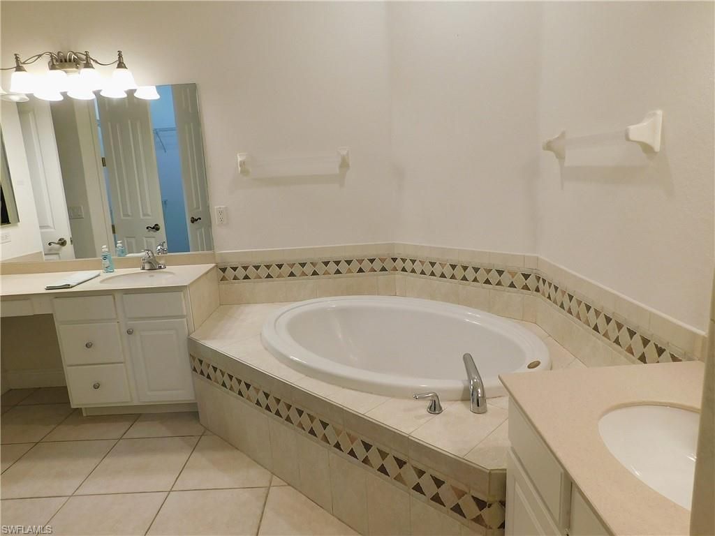 619 SE 7th St , Cape Coral, FL 33990 Photo