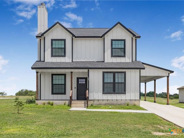 501 Sendera Way , Kenedy, TX 78119