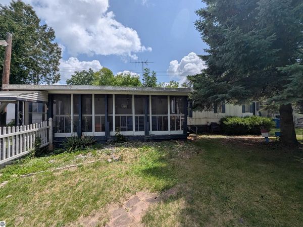3525 East City Limits Road, Standish, MI 48658