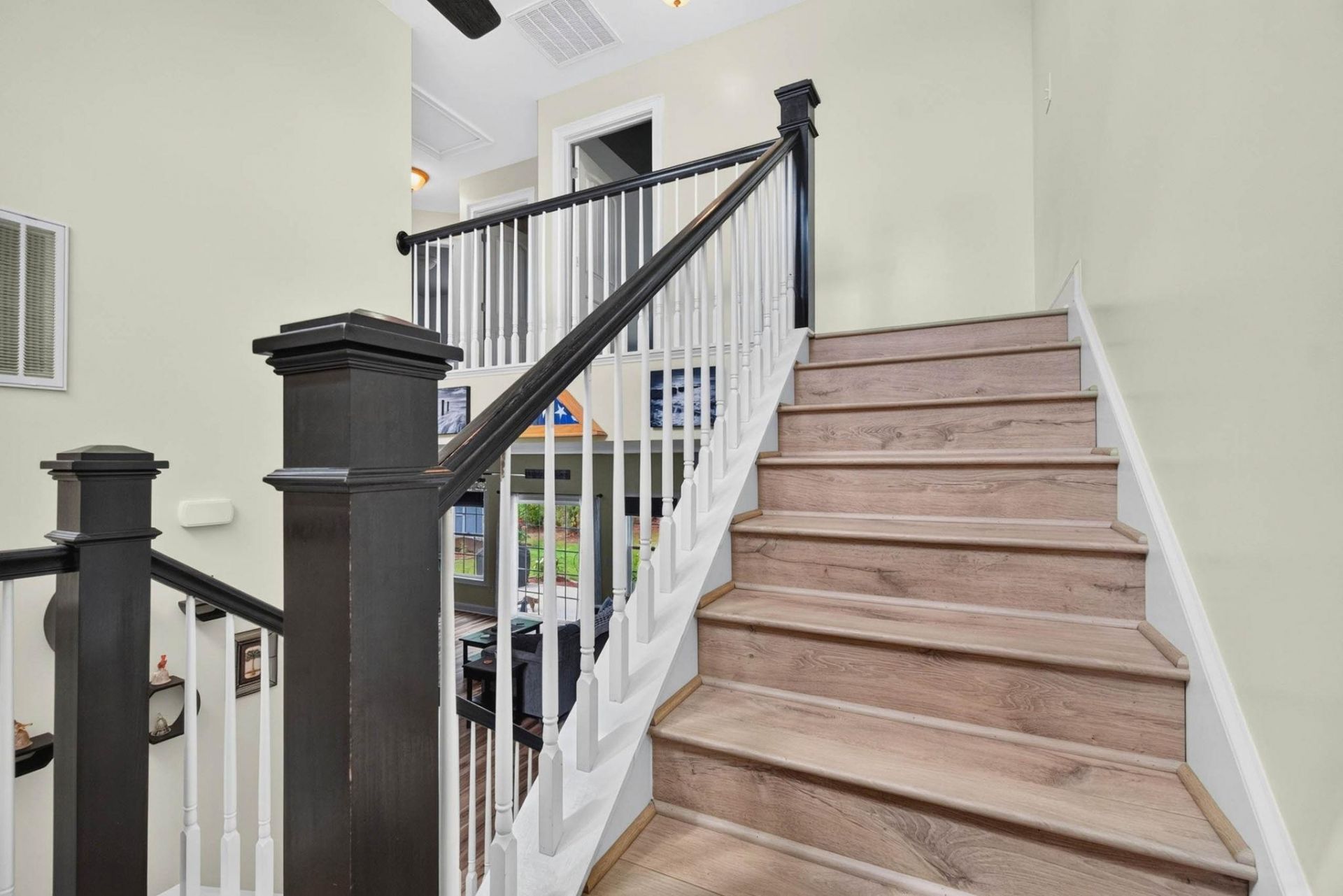 312 Canberra Ct. Photo 44
