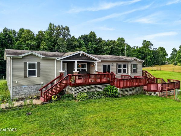 295 Narrow Way, Crossville, TN 38572