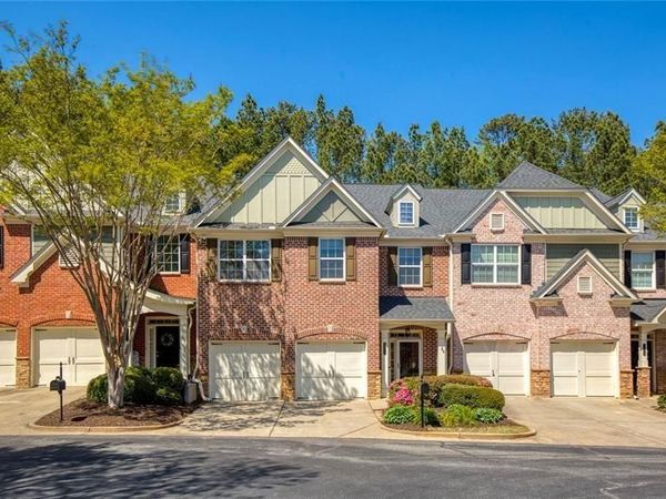 1404 Lexington DR, Roswell, GA 30075