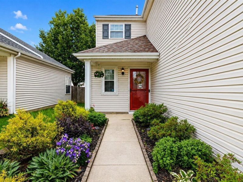 3656 Parker Knoll Lane, Columbus, OH 43219 Photo 2