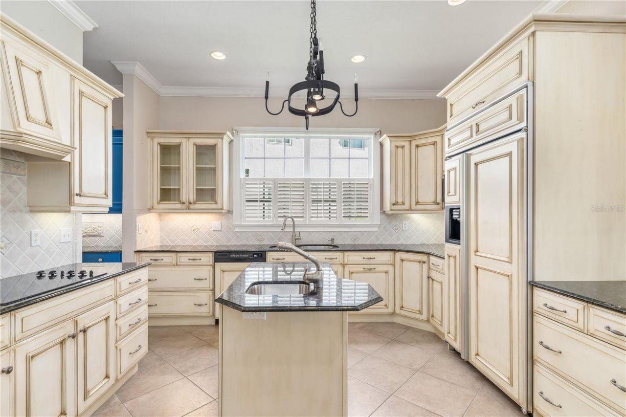 4561 Murcia Boulevard, Unit 13, Sarasota, FL 34238 Photo