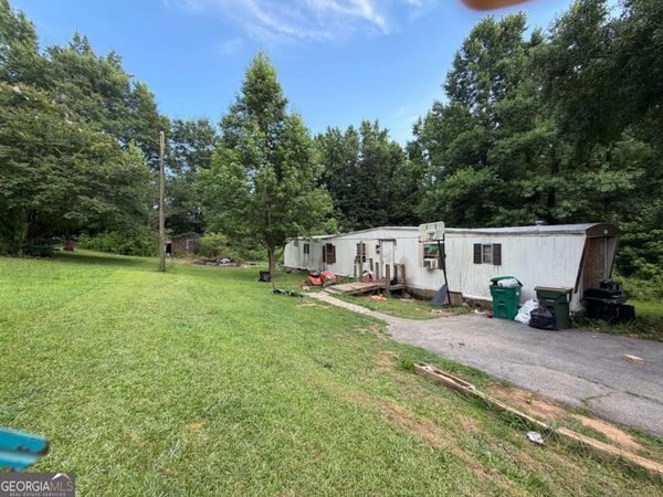 5652 Hemlock Street, Lula, GA 30554