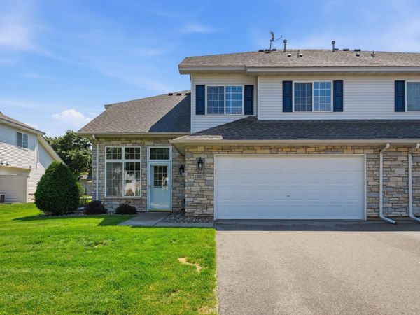 17077 Eagleview Way, Farmington, MN 55024