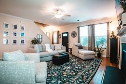 611 Walter Lane photo 4