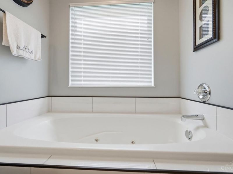 1548 Alexander Drive, Hamilton, OH 45013 Photo 35