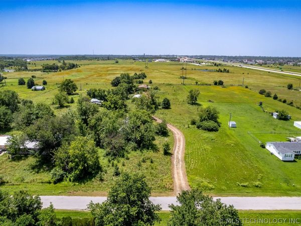 14056 E 122nd Street North , Owasso, OK 74021