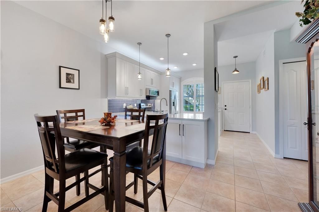 338 Newport Dr, Unit 1803, Naples, FL 34114 Photo