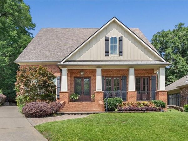 808 Country Club Court, Mobile, AL 36609