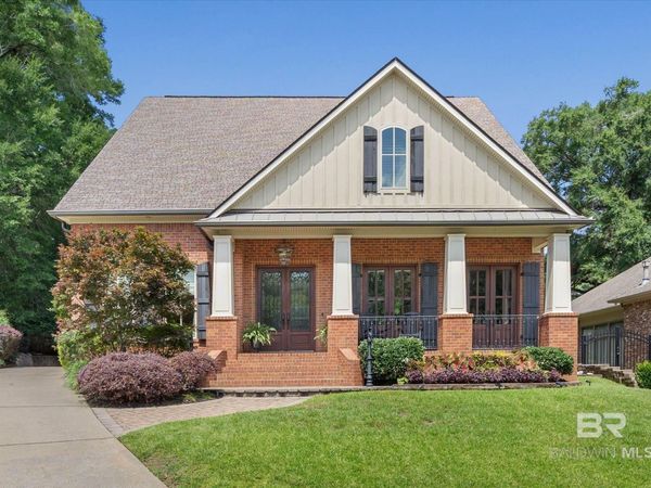 808 Country Club Court, Mobile, AL 36609