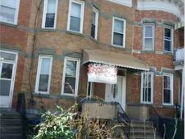 9136 Lefferts Boulevard , Richmond Hill, NY 11418