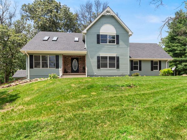 9710 W Rustic Drive, DeMotte, IN 46310