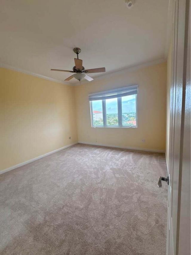 5 Harbour Isle Drive E, Unit Ph06, Fort Pierce, FL 34949 Photo