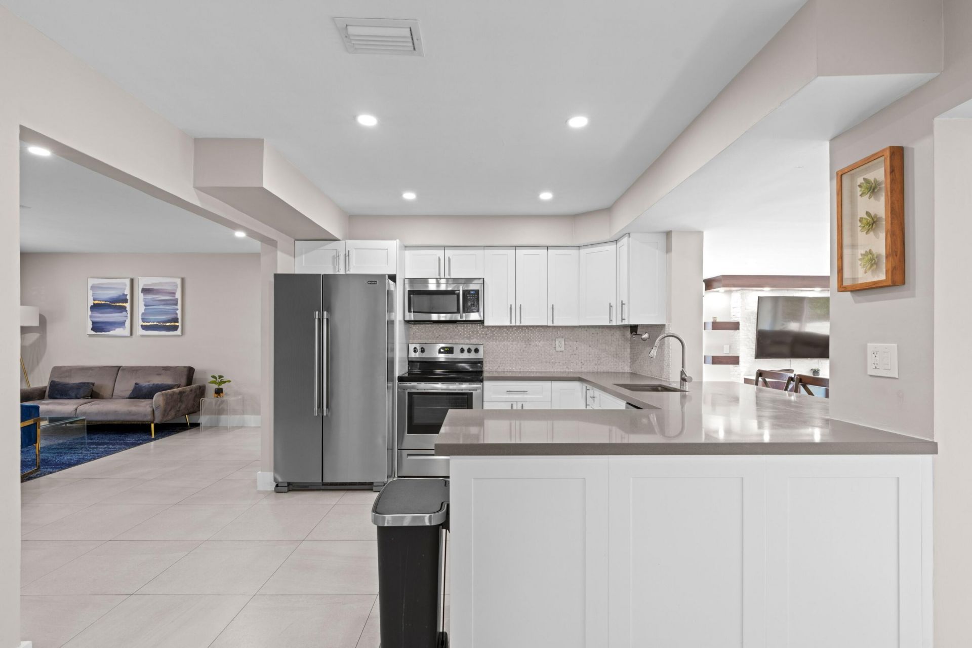 300 SE 8th Court, Pompano Beach, FL 33060 Photo
