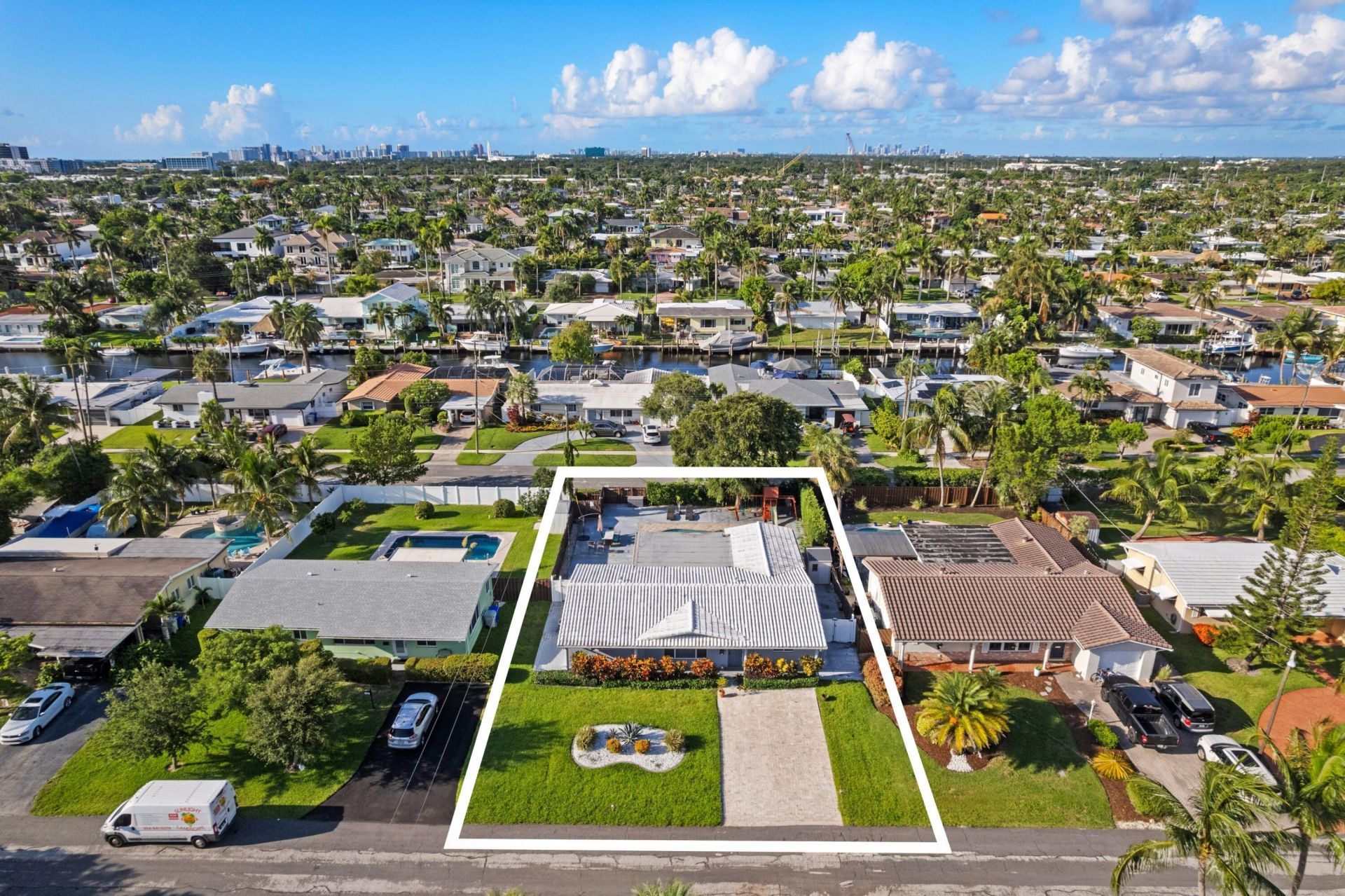 300 SE 8th Court, Pompano Beach, FL 33060 Photo