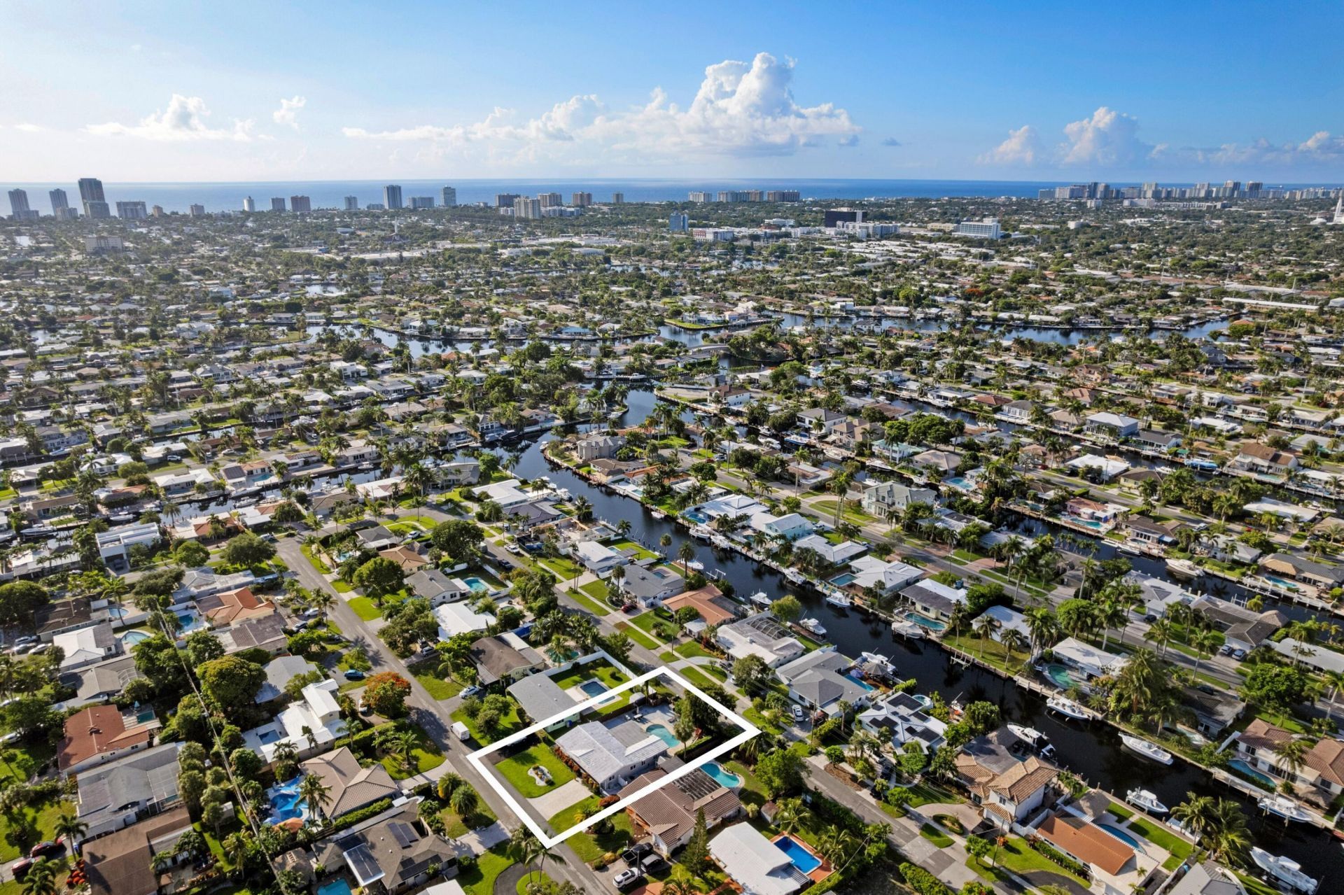 300 SE 8th Court, Pompano Beach, FL 33060 Photo