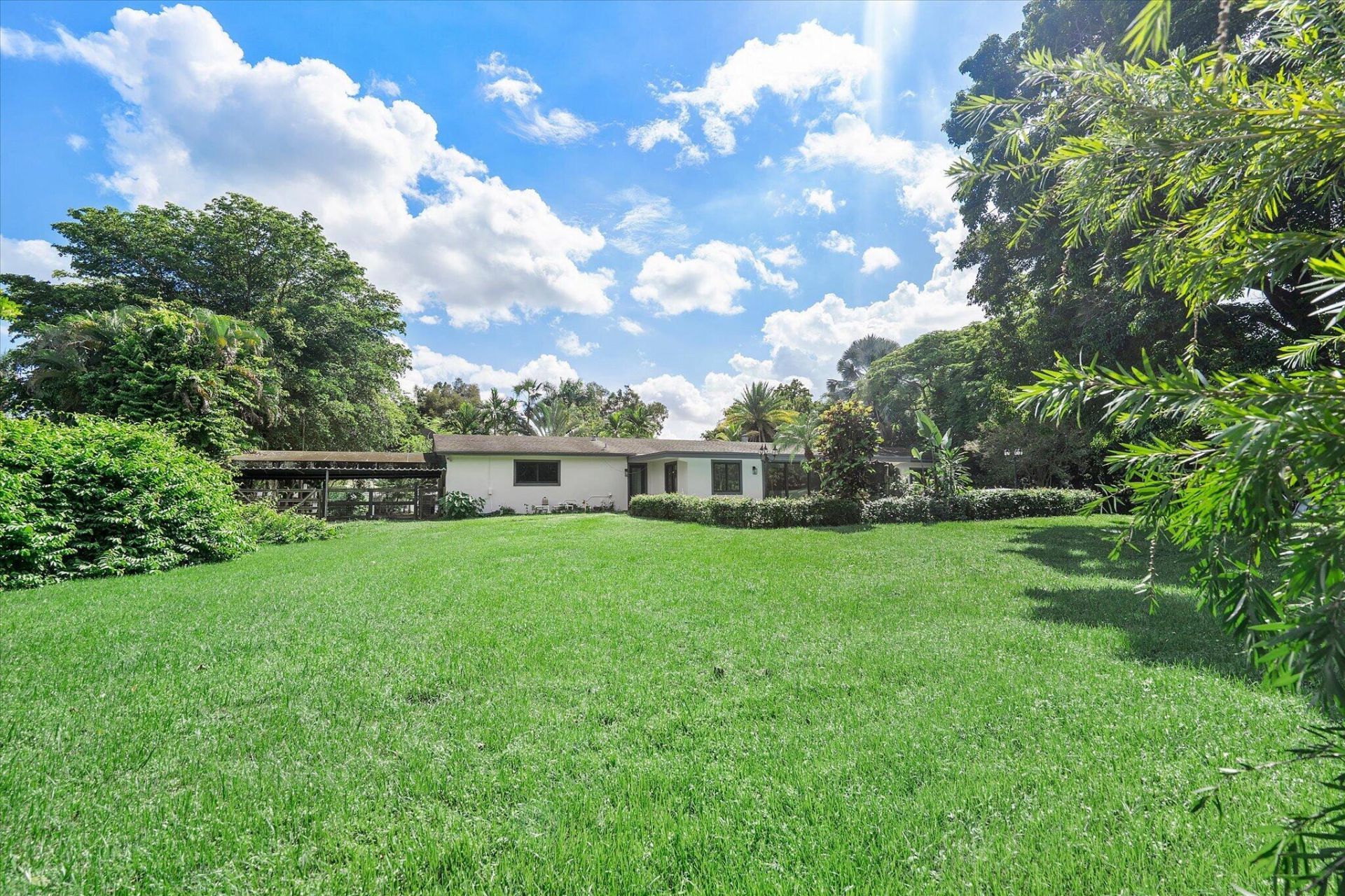 10751 SW 25th Street, Davie, FL 33324 Photo