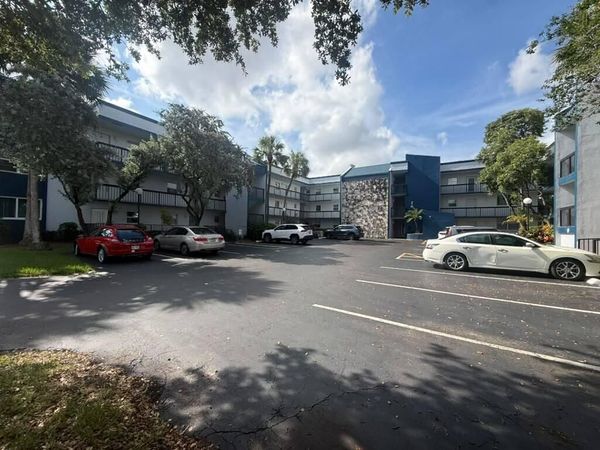 3210 Holiday Springs Boulevard, Unit 2-103, Margate, FL 33063