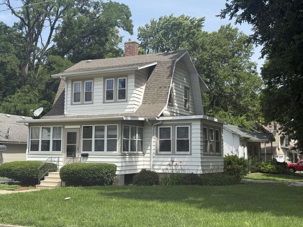 126 E Glover Street , Ottawa, IL 61350
