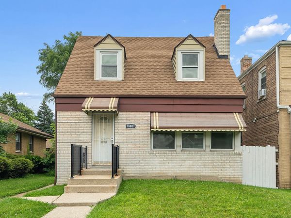 10407 S Eberhart Avenue , Chicago, IL 60628