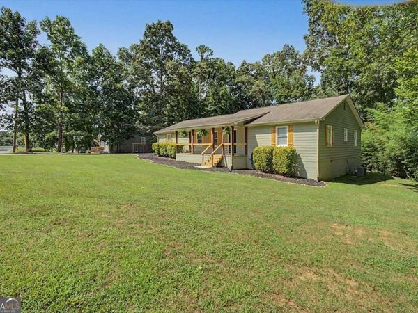 611 Calloway Drive, Rockmart, GA 30153