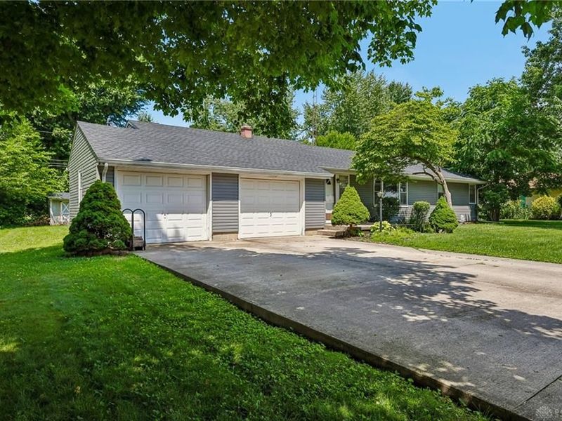 102 Palm Drive, Greenville, OH 45331 Photo 2