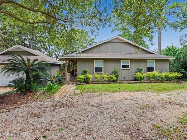 9813 Hidden Lake Road, Vancleave, MS 39565