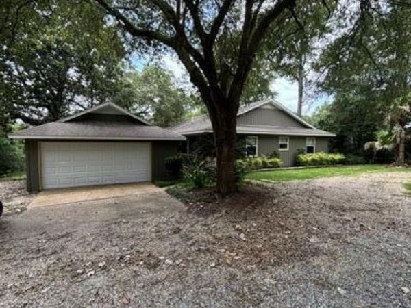 9813 Hidden Lake Road, Vancleave, MS 39565