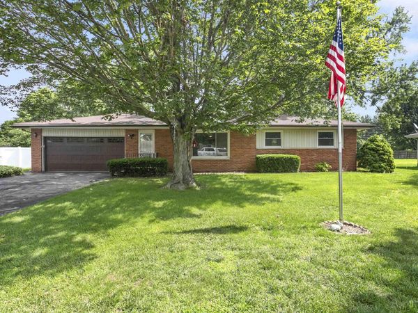 23321 Marydale Drive, Elkhart, IN 46517