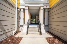 1826 Telfair Way photo 4