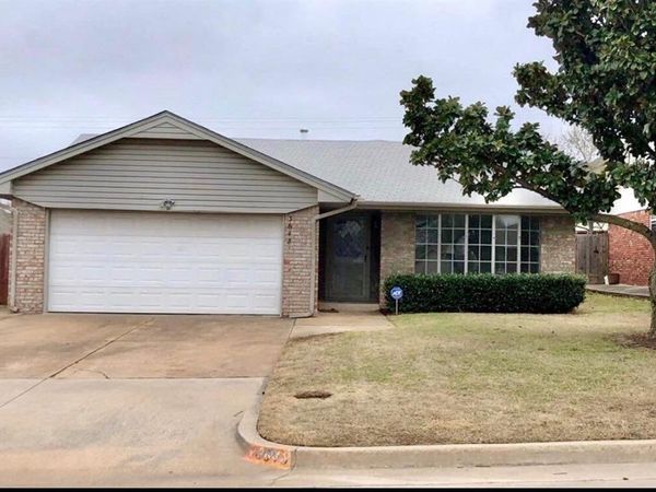 3648 Rolling Lane , Oklahoma City, OK 73110