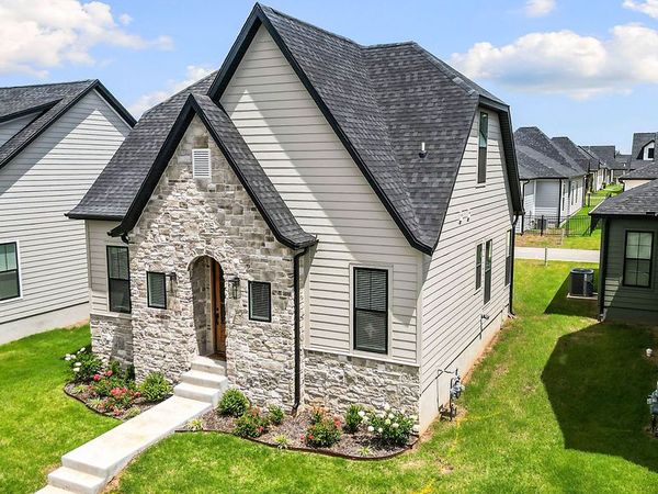 2403 S 31st Street, Rogers, AR 72758