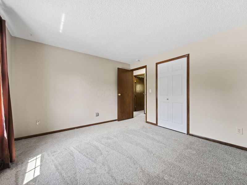 846 Walbridge Drive, Columbus, OH 43230 Photo 35