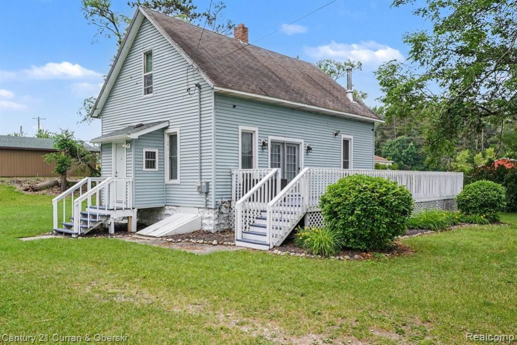7875 Lake Street, Garfield Township, MI 48632 Main Photo