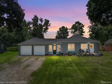 5763 Graves Street, Waterford Twp, MI 48327