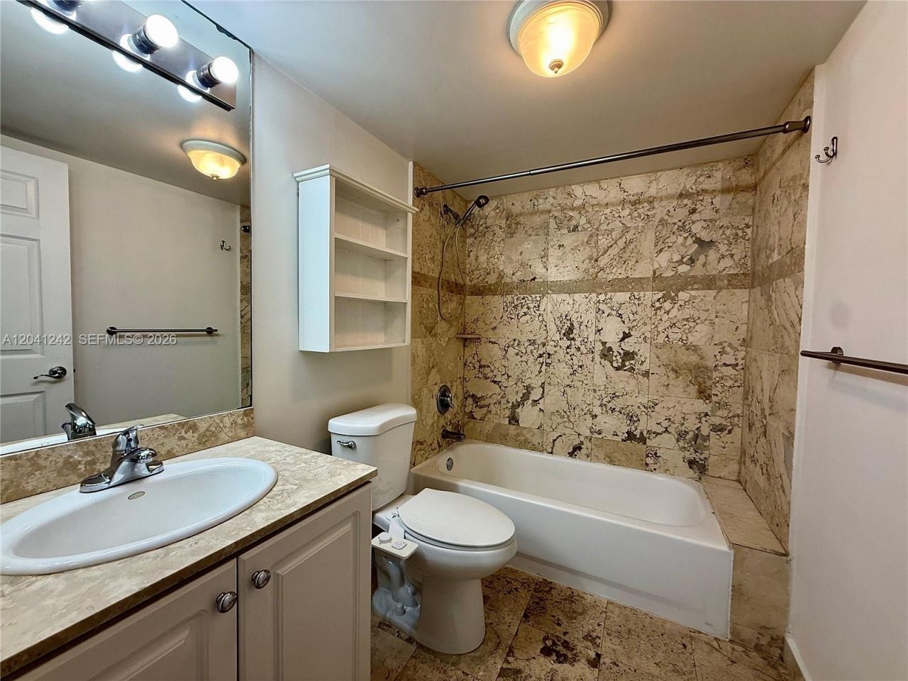 7800 Collins Ave , Unit 407, Miami Beach, FL 33141 Photo