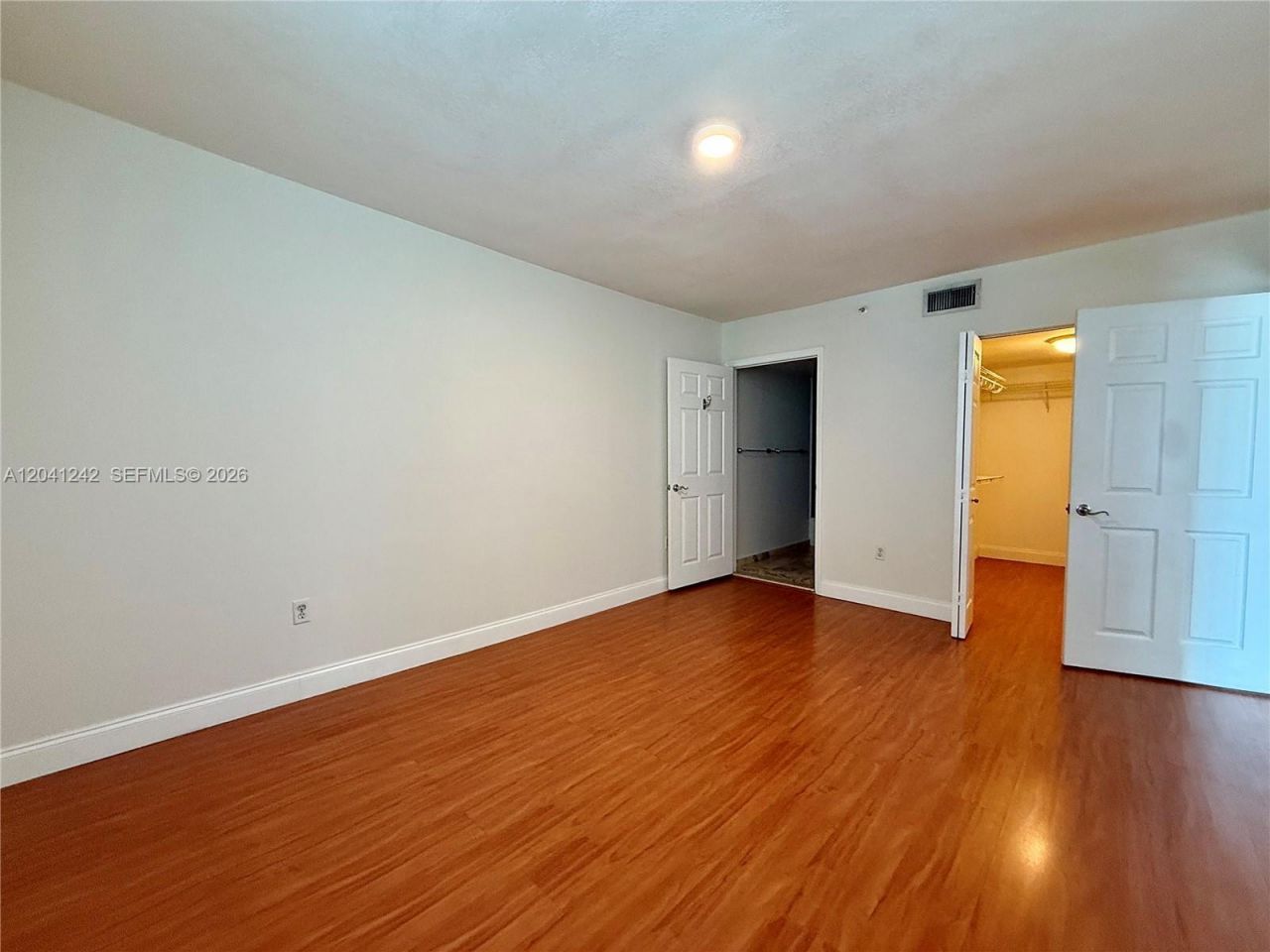7800 Collins Ave , Unit 407, Miami Beach, FL 33141 Photo
