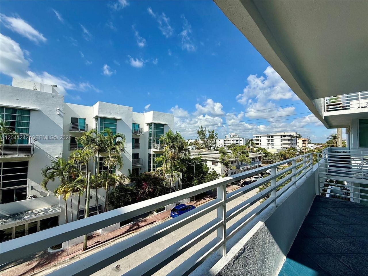 7800 Collins Ave , Unit 407, Miami Beach, FL 33141 Photo
