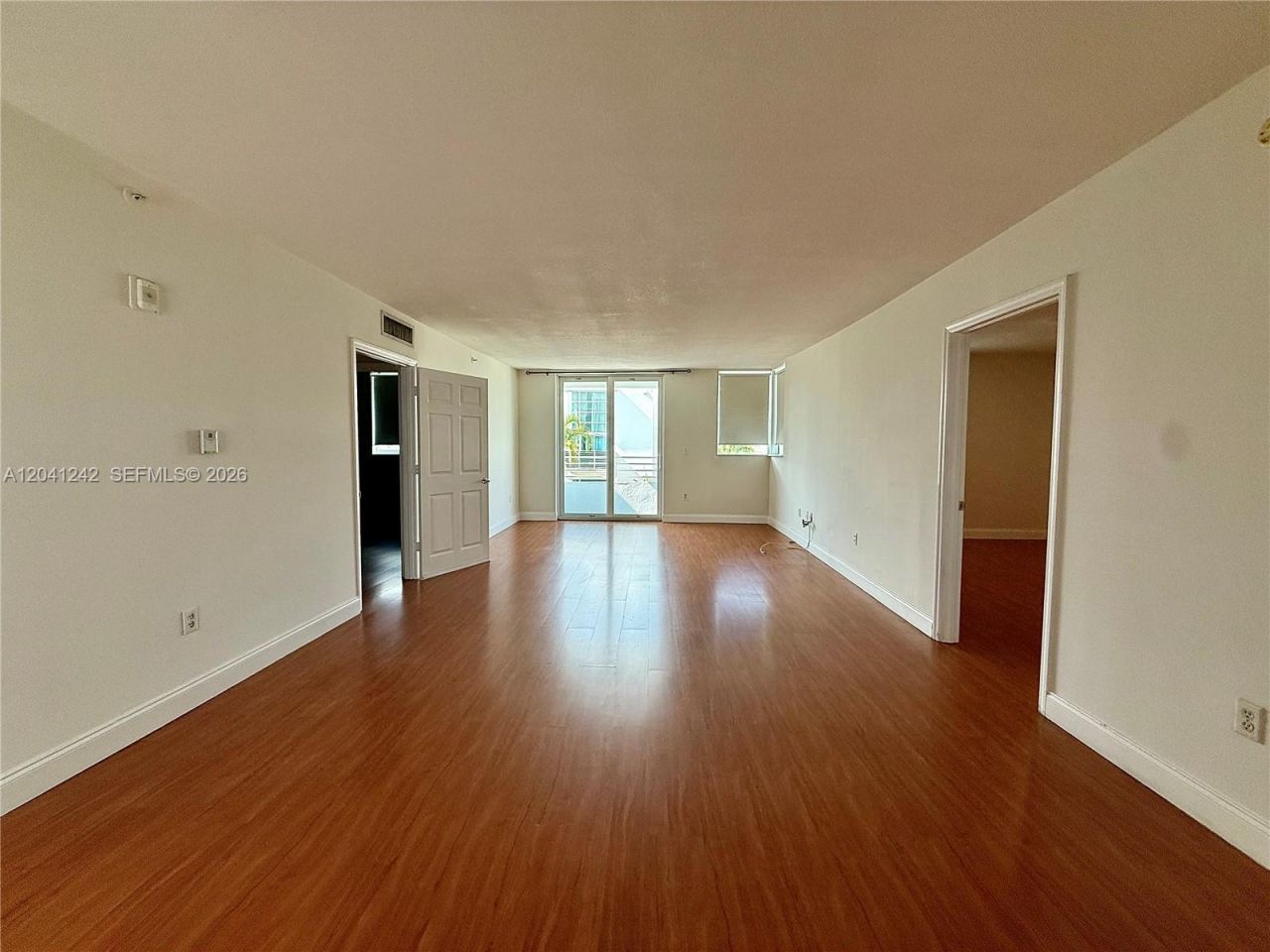 7800 Collins Ave , Unit 407, Miami Beach, FL 33141 Photo