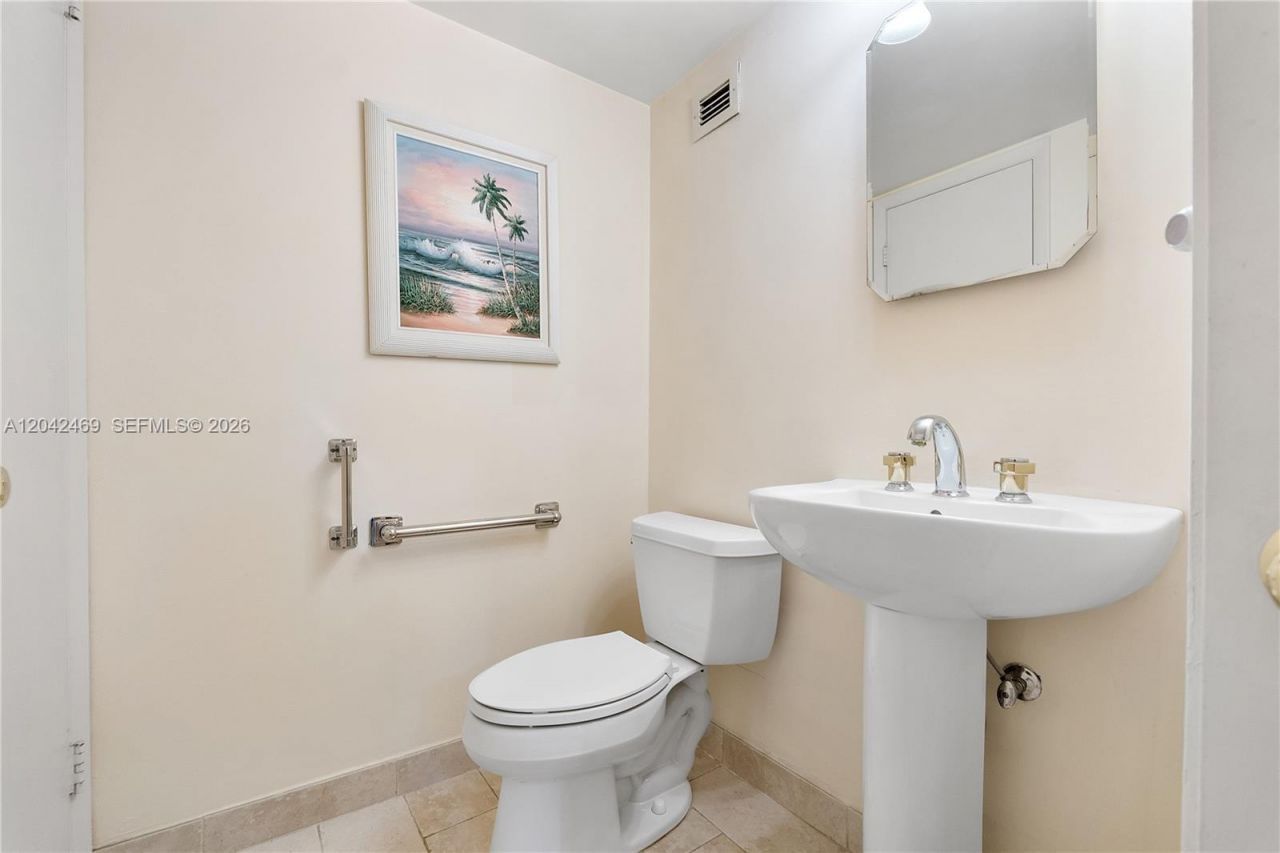 5 Island Ave, Unit 6A, Miami Beach, FL 33139 Photo