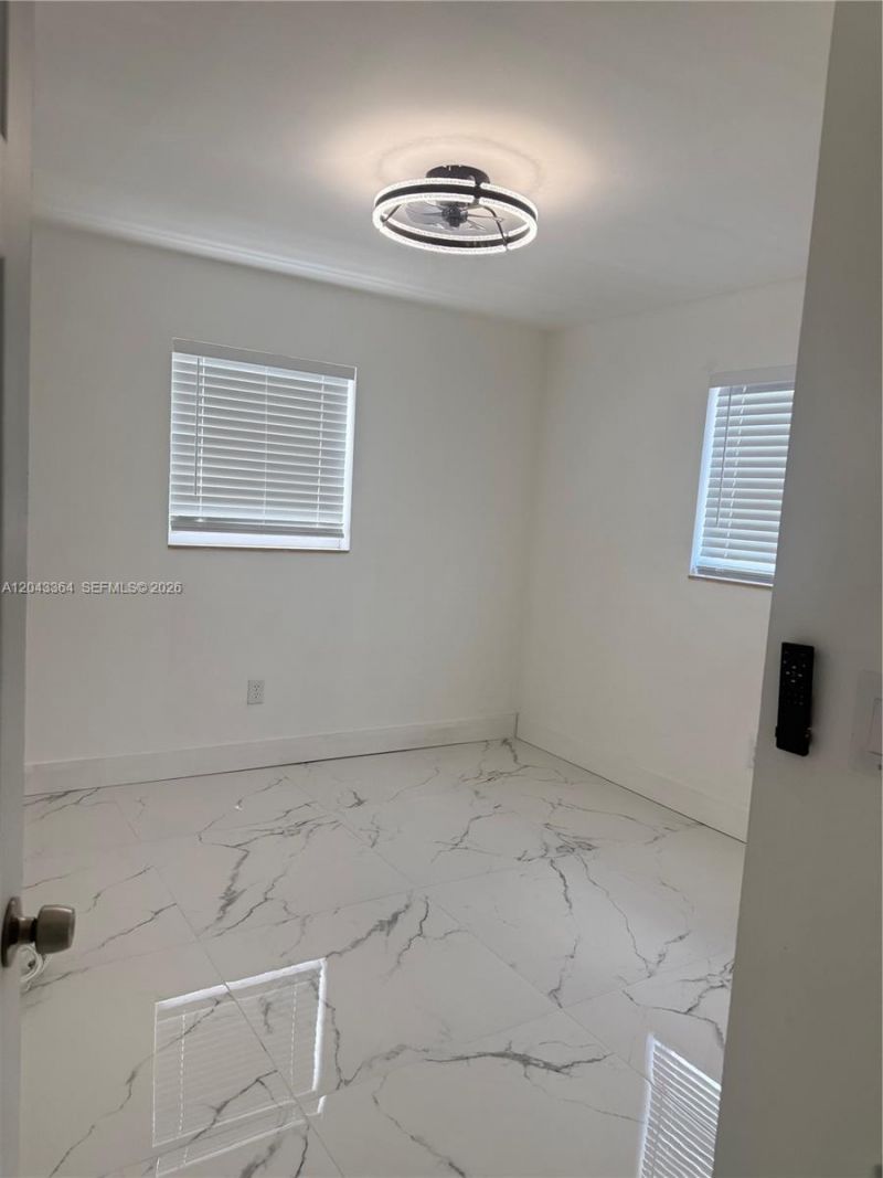 96 Caroline Dr , West Palm Beach, FL 33415 Photo