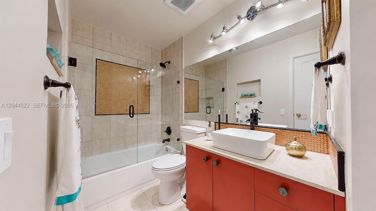 635 NW 97th Pl, Miami, FL 33172 Photo