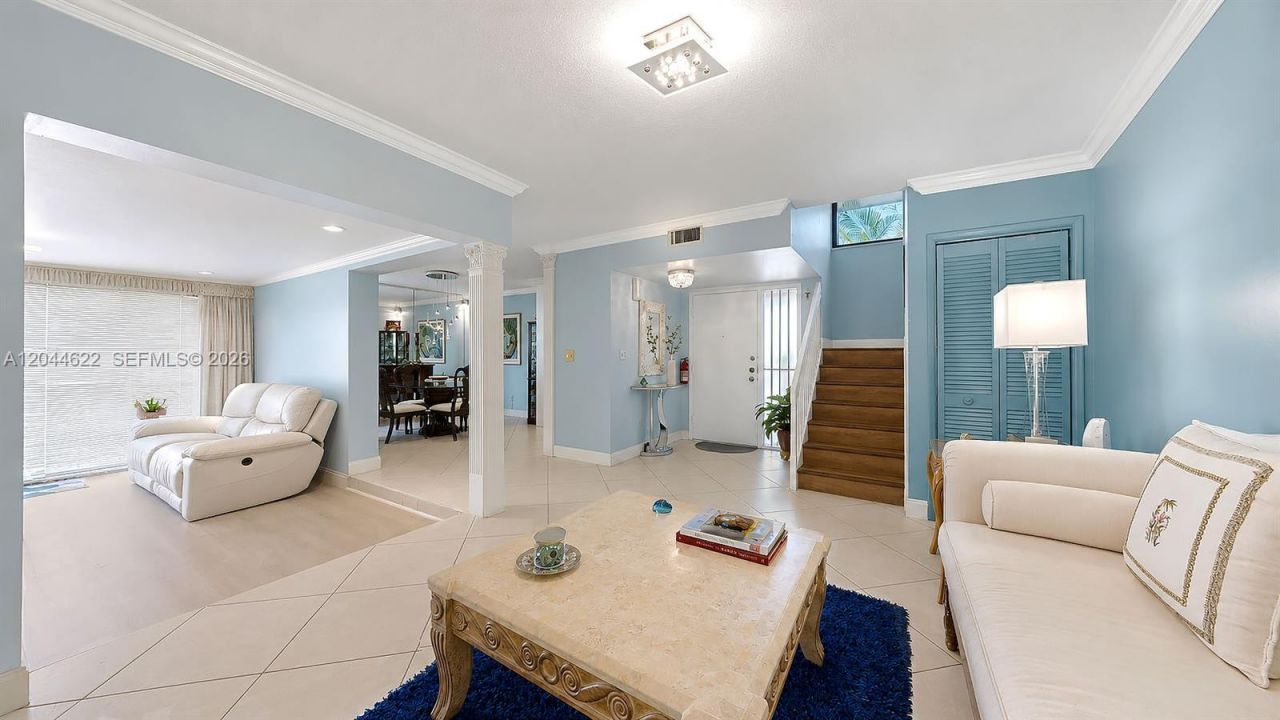 635 NW 97th Pl, Miami, FL 33172 Photo