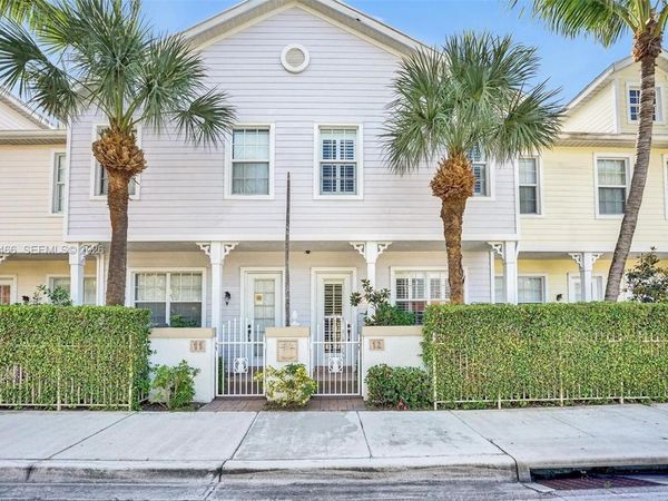 602 S Federal Hwy , Unit 12, Lake Worth, FL 33460